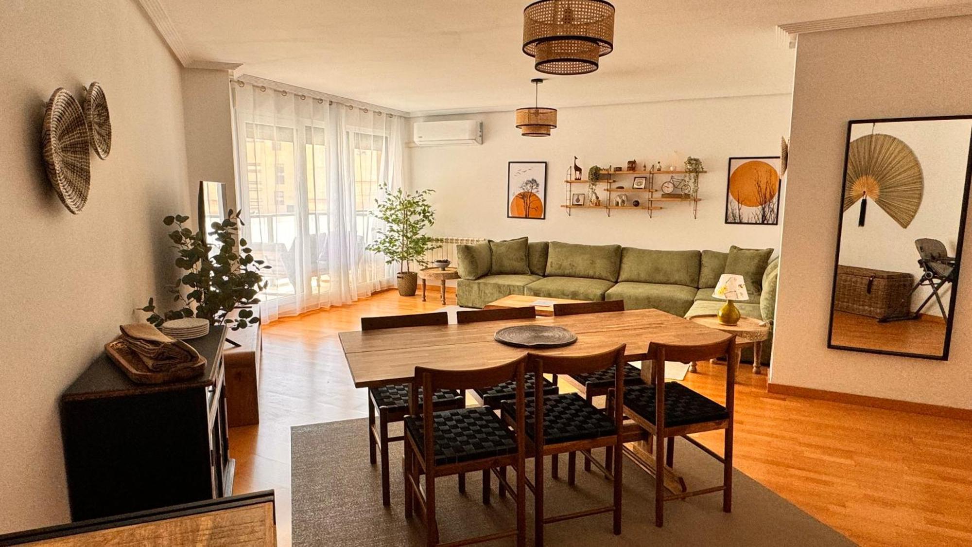 Apartment Exclusive - Smart Tv De 75